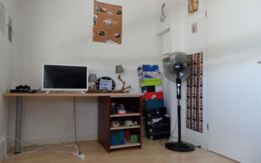 Nantes Hypercentre : studio meublé, état neuf, au calme et lumineux