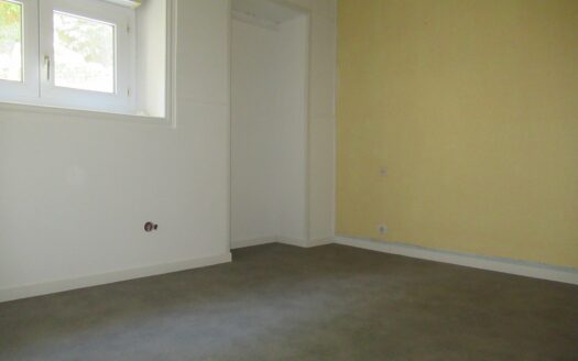 Audierne T2 avec vue mer sur le port de plaisance, à 5min à pied de la plage