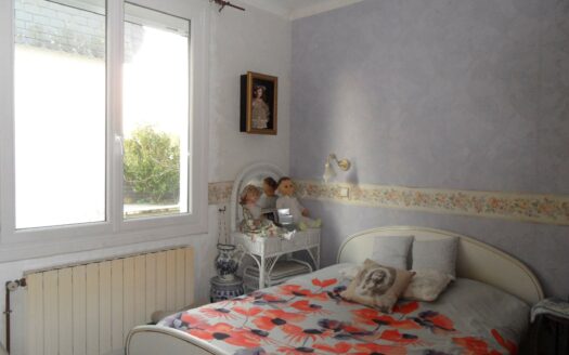 Guérande : maison lumineuse de 7 pièces et 5 ch. ; nombreuses évolutions possibles