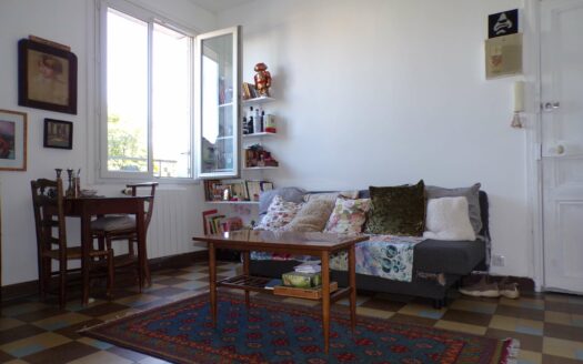 Mellinet proche Tram L1 : T2 au calme, lumineux, traversant avec vue dégagée sans vis-à-vis