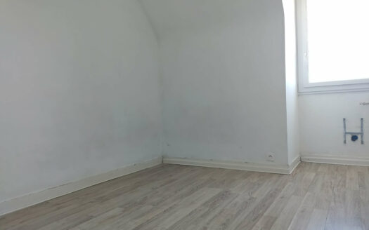 Rennes Hoche-Thabor – studette au calme et lumineuse